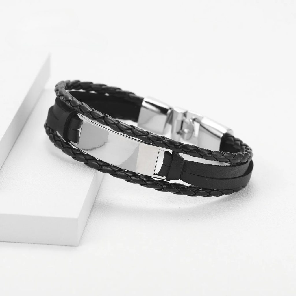 bracelet homme en cuir avec finition métal inoxydable