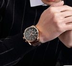 Montre-Homme-Chronographe-Quartz-porter-au-poignet-par-un-homme
