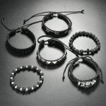 plusieurs bracelet biker , crane, tresse, etoile