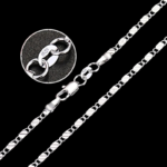 Chaine collier homme argent 925 argentée maille plate striée détail maillon et fermoir fond noir