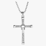 Collier homme argent pendentif croix strass cristaux blancs chaîne maille vénitienne vue détail