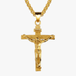 Collier croix homme crucifix acier inoxydable doré pendentif jésus inscription INRI chaîne maille vénitienne vue de face