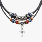 Collier cuir homme noir double rang perles bois multicolores pendentif croix argente fond blanc