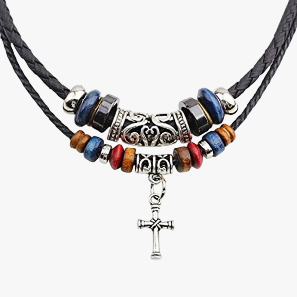 Collier cuir homme noir double rang perles bois multicolores pendentif croix argente fond blanc