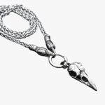 Collier homme pendentif crane de corbeau viking argent acier inoxydable vue cote
