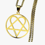 Collier homme pendentif heartagram coeur etoile acier inoxydable or fond blanc