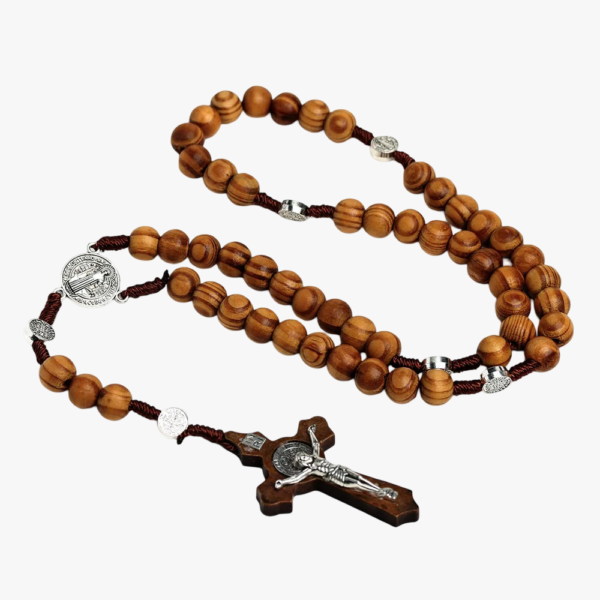 Collier homme perle de bois marron veine croix crucifix marron medaille saint benoit argentee