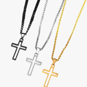 Collier pendentif croix ajourée homme acier inoxydable argent noir doré trois variantes