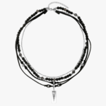 Collier pendentif homme triangle argenté perles onyx noires multi-rangs cordon noir chaîne argent fermoir vue à plat fond blanc