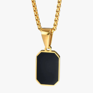 Collier pendentif homme acier inoxydable doré plaque émail noir octogonale chaîne maille vénitienne fond blanc